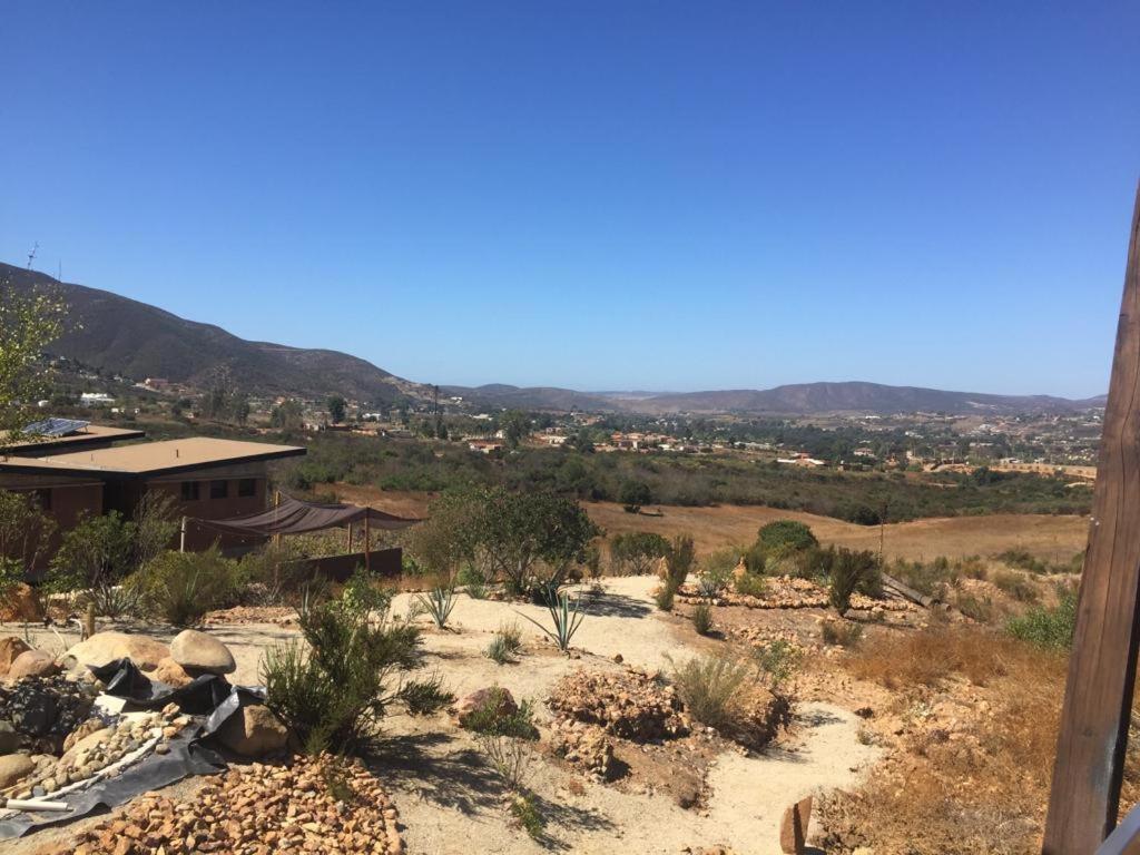 ואלה דה גוואדלופה Suites Nativo - Beautiful Vineyard & Valley View מראה חיצוני תמונה